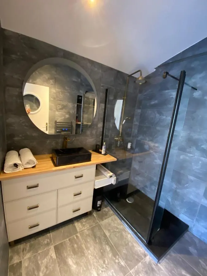 Studio Bella Apartment Saint-Andre-de-Corcy 0*,