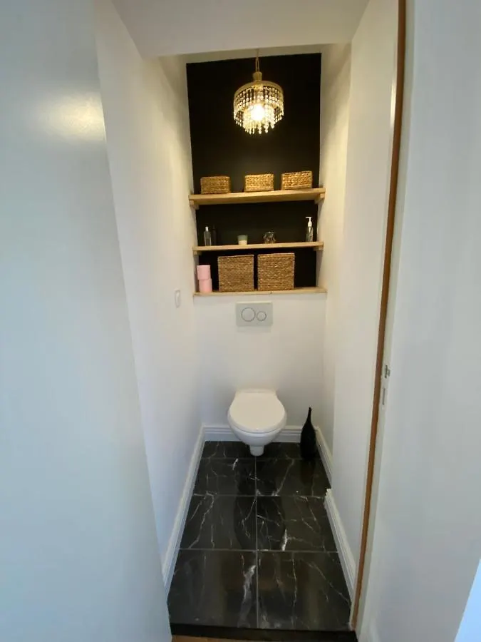 Studio Bella Apartment Saint-Andre-de-Corcy